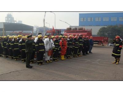 2014年1月配合金华市消防支队进行危险化学品事故跨区域拉动演练1